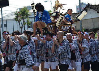 2014年「みこし祭り&盆踊り大会」の様子5